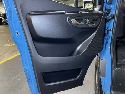 2026 Mercedes-Benz Sprinter 2500 Standard Roof I4 Diesel HO 144 AWD