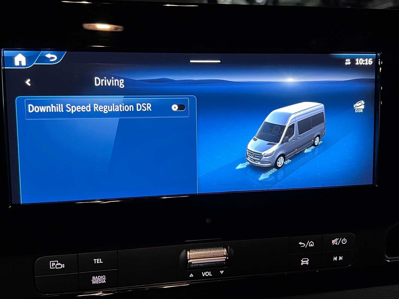 2026 Mercedes-Benz Sprinter 2500 Standard Roof I4 Diesel HO 144 AWD