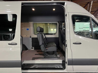 2026 Mercedes-Benz Sprinter 2500 Standard Roof I4 Diesel HO 144 AWD