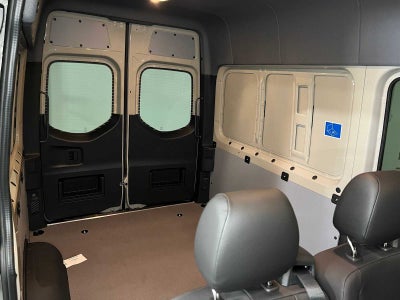 2026 Mercedes-Benz Sprinter 2500 Standard Roof I4 Diesel HO 144 AWD