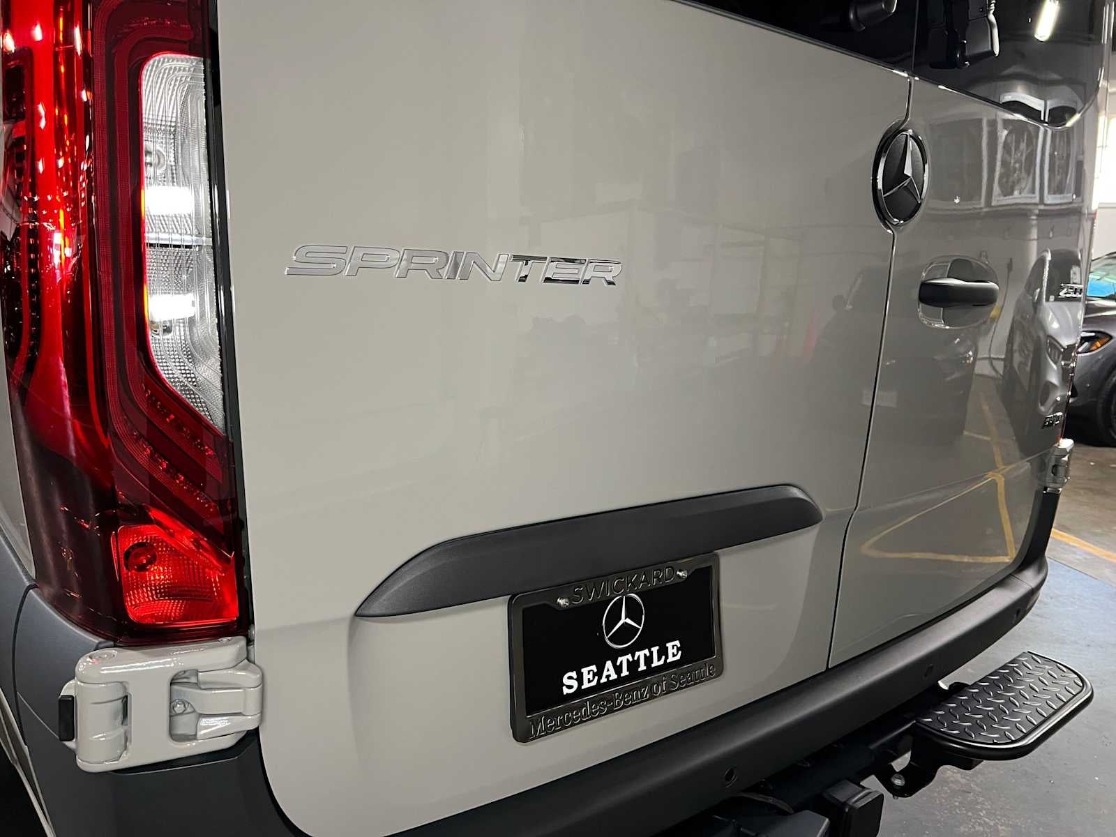 2026 Mercedes-Benz Sprinter 2500 Standard Roof I4 Diesel HO 144 AWD