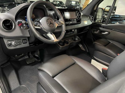 2026 Mercedes-Benz Sprinter 2500 Standard Roof I4 Diesel HO 144 AWD