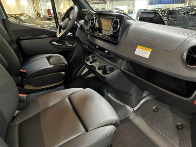 2026 Mercedes-Benz Sprinter 2500 Standard Roof I4 Diesel HO 144 AWD