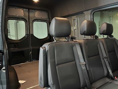 2026 Mercedes-Benz Sprinter 2500 Standard Roof I4 Diesel HO 144 AWD