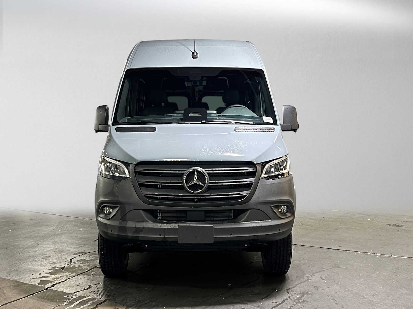 2026 Mercedes-Benz Sprinter 2500 Standard Roof I4 Diesel HO 144 AWD