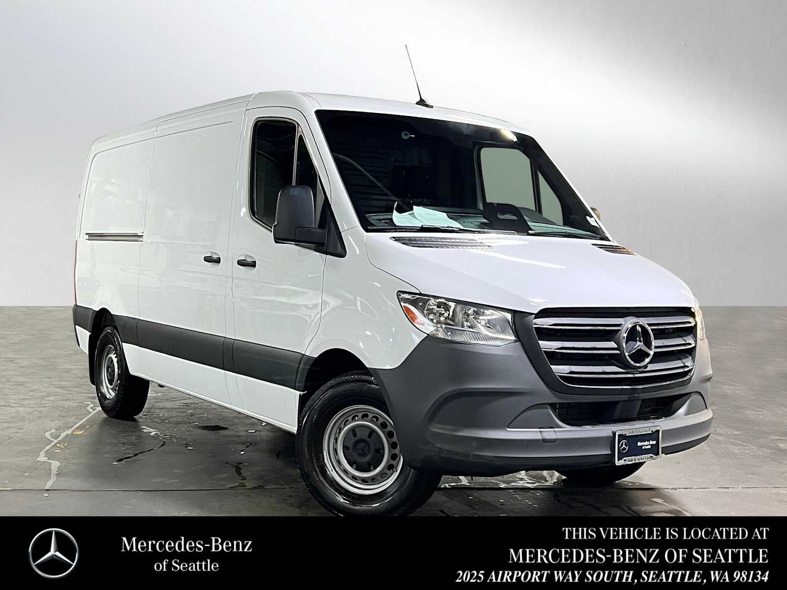 2025 Mercedes-Benz Sprinter Cargo Van 2500 Standard Roof I4 Diesel 144" RWD