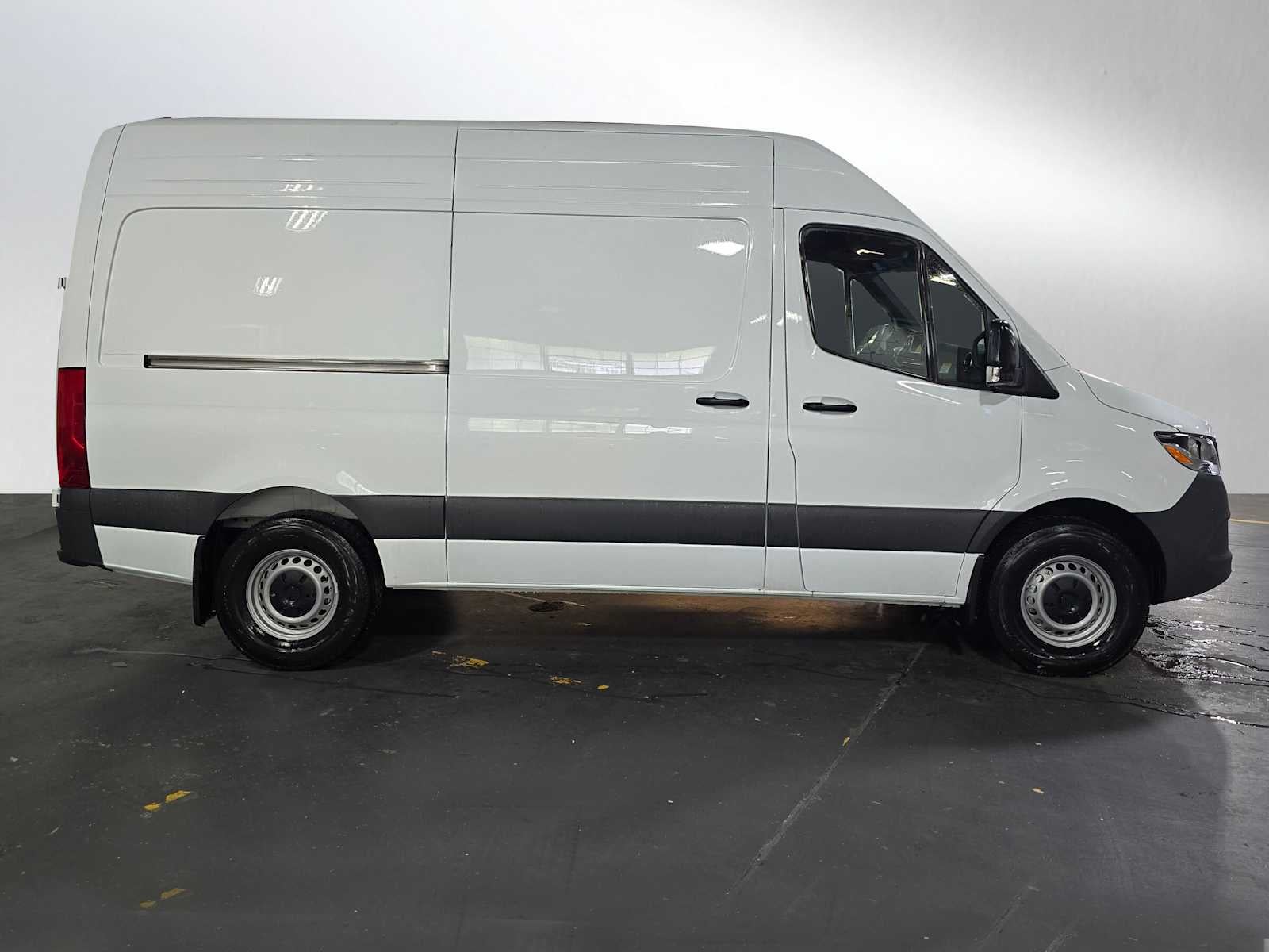 2025 Mercedes-Benz Sprinter Cargo Van 2500 Standard Roof I4 Diesel 144 RWD