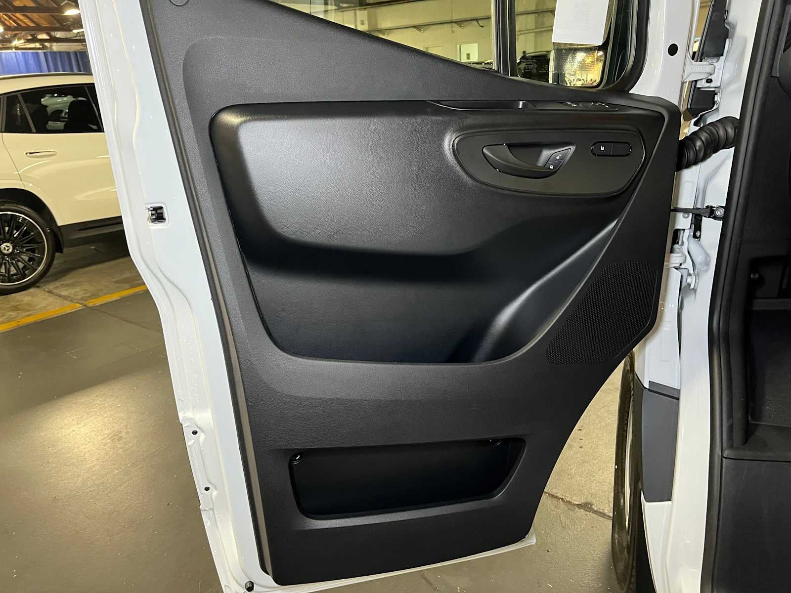2025 Mercedes-Benz Sprinter Cargo Van 2500 Standard Roof I4 Diesel 144 RWD