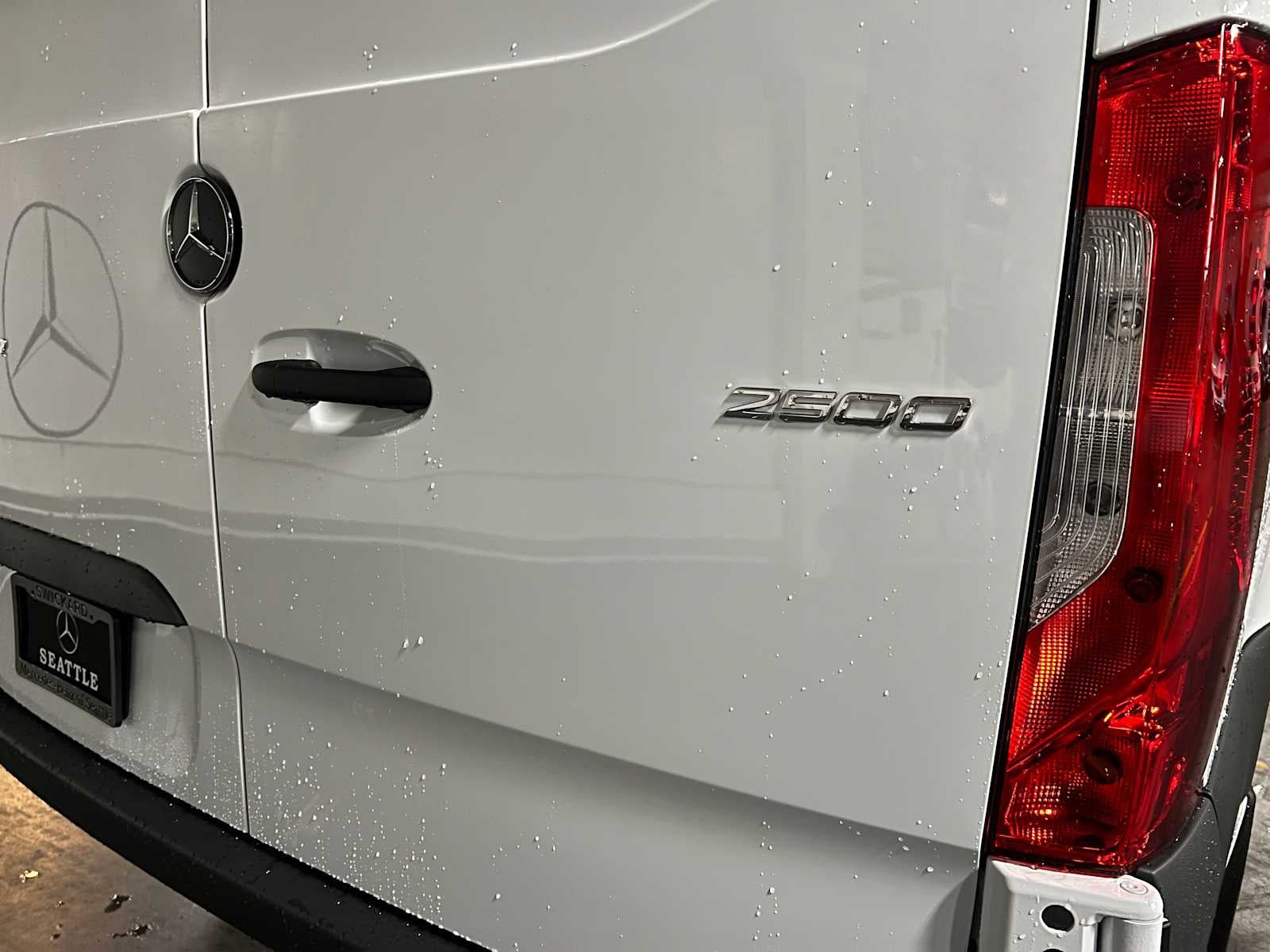 2026 Mercedes-Benz Sprinter 2500 Standard Roof I4 Diesel 144 RWD