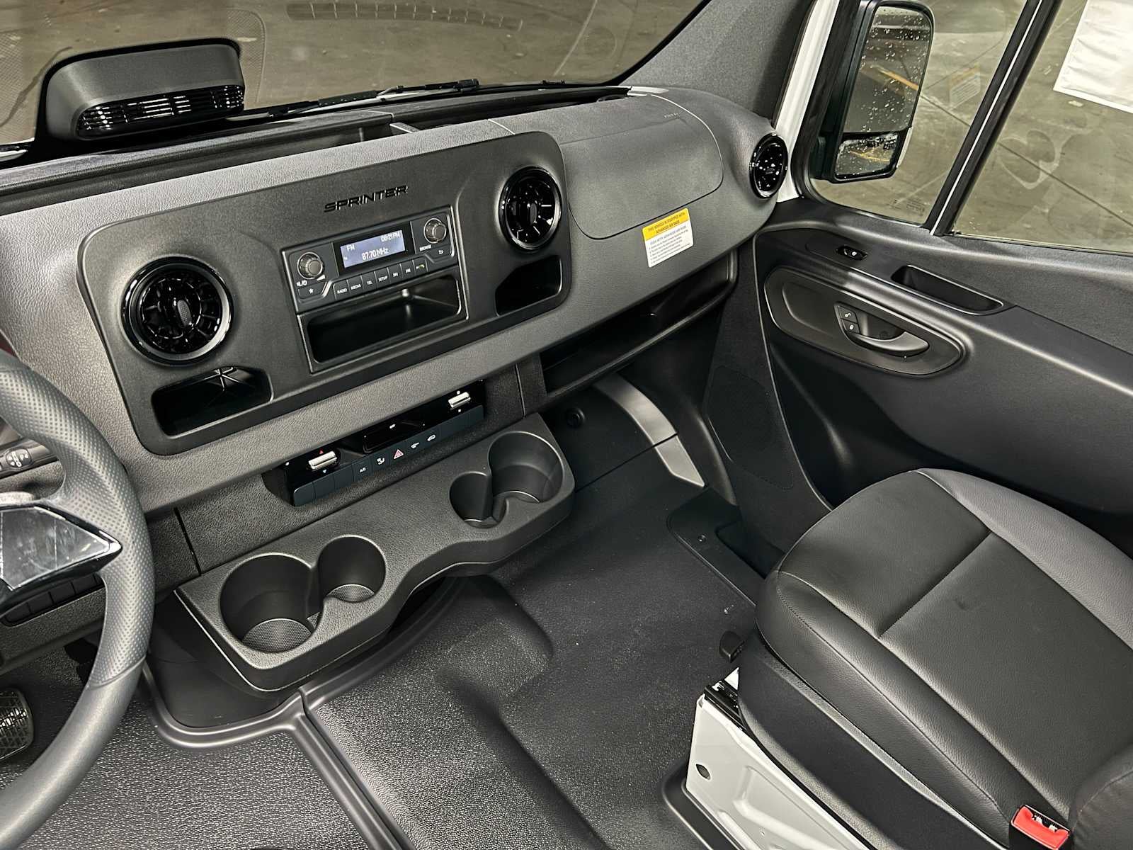 2026 Mercedes-Benz Sprinter 2500 Standard Roof I4 Diesel 144 RWD