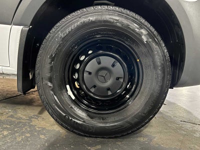 2025 Mercedes-Benz Sprinter Cargo Van 2500 Standard Roof I4 Diesel 144" RWD