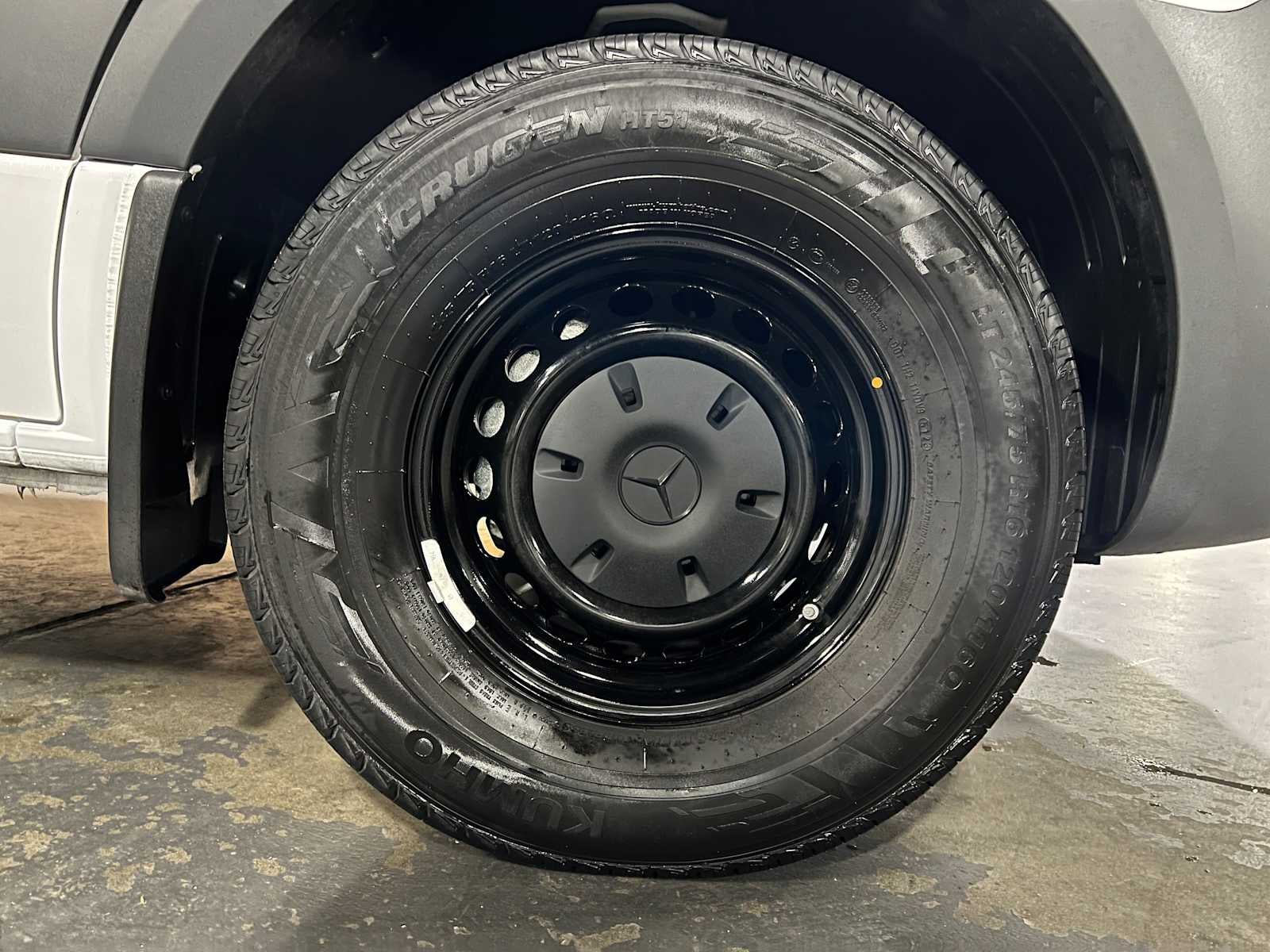 2025 Mercedes-Benz Sprinter Cargo Van 2500 Standard Roof I4 Diesel 144" RWD