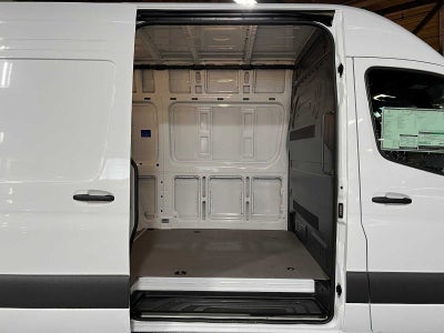 2026 Mercedes-Benz Sprinter 2500 Standard Roof I4 Diesel 144 RWD