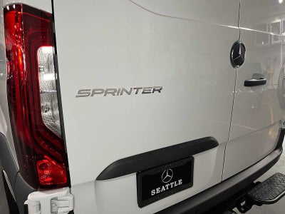2026 Mercedes-Benz Sprinter 2500 Standard Roof I4 Diesel 144 RWD