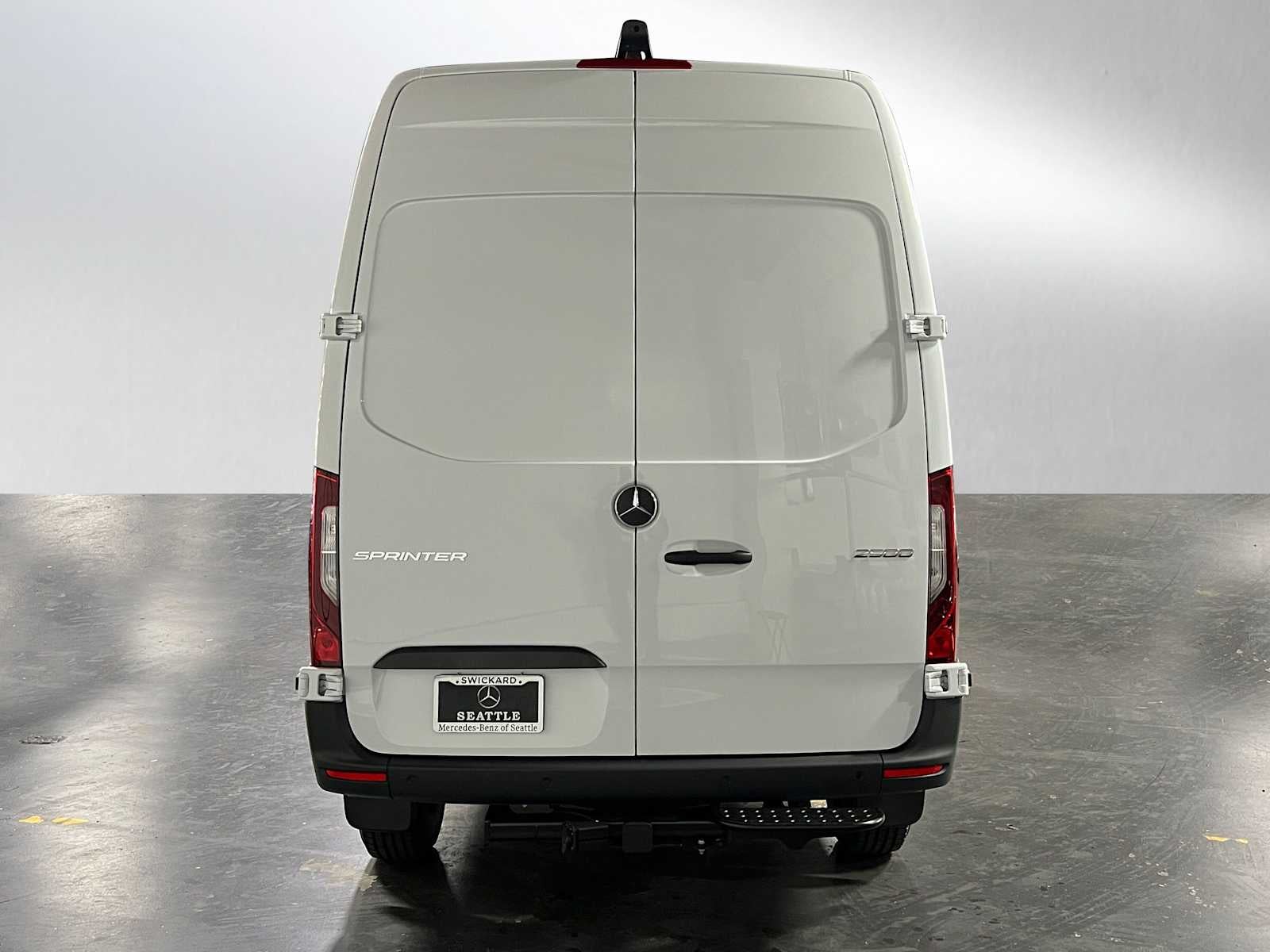 2026 Mercedes-Benz Sprinter 2500 Standard Roof I4 Diesel 144 RWD