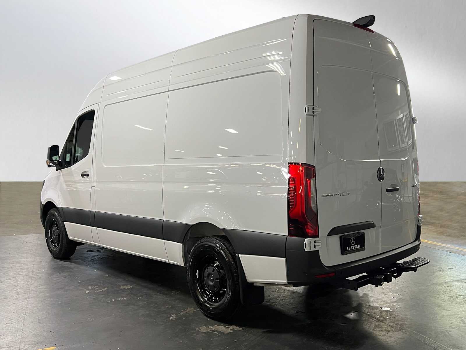 2026 Mercedes-Benz Sprinter 2500 Standard Roof I4 Diesel 144 RWD