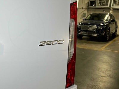 2025 Mercedes-Benz Sprinter Cargo Van 2500 Standard Roof I4 Diesel 144" RWD