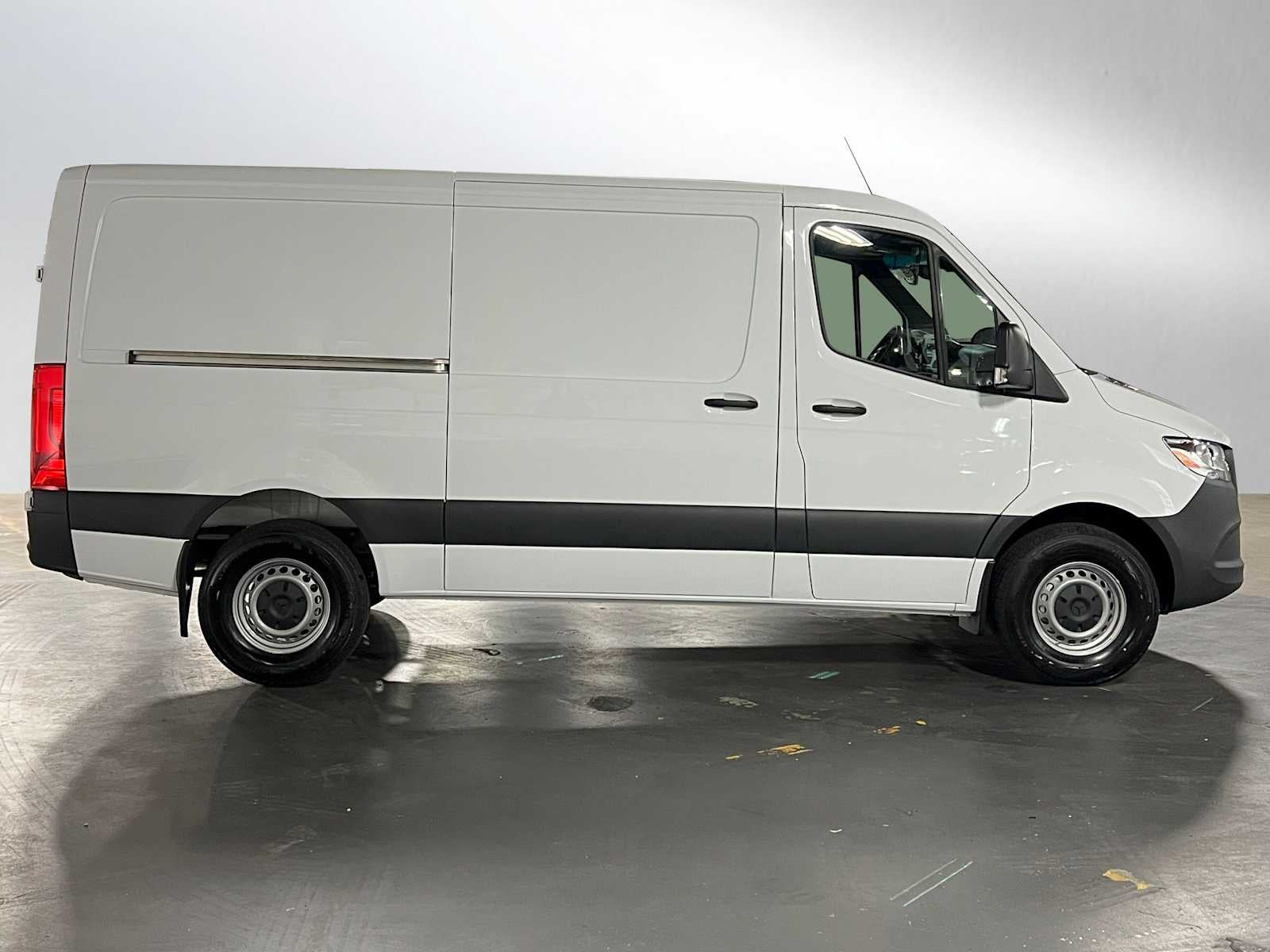 2025 Mercedes-Benz Sprinter Cargo Van 2500 Standard Roof I4 Diesel 144" RWD