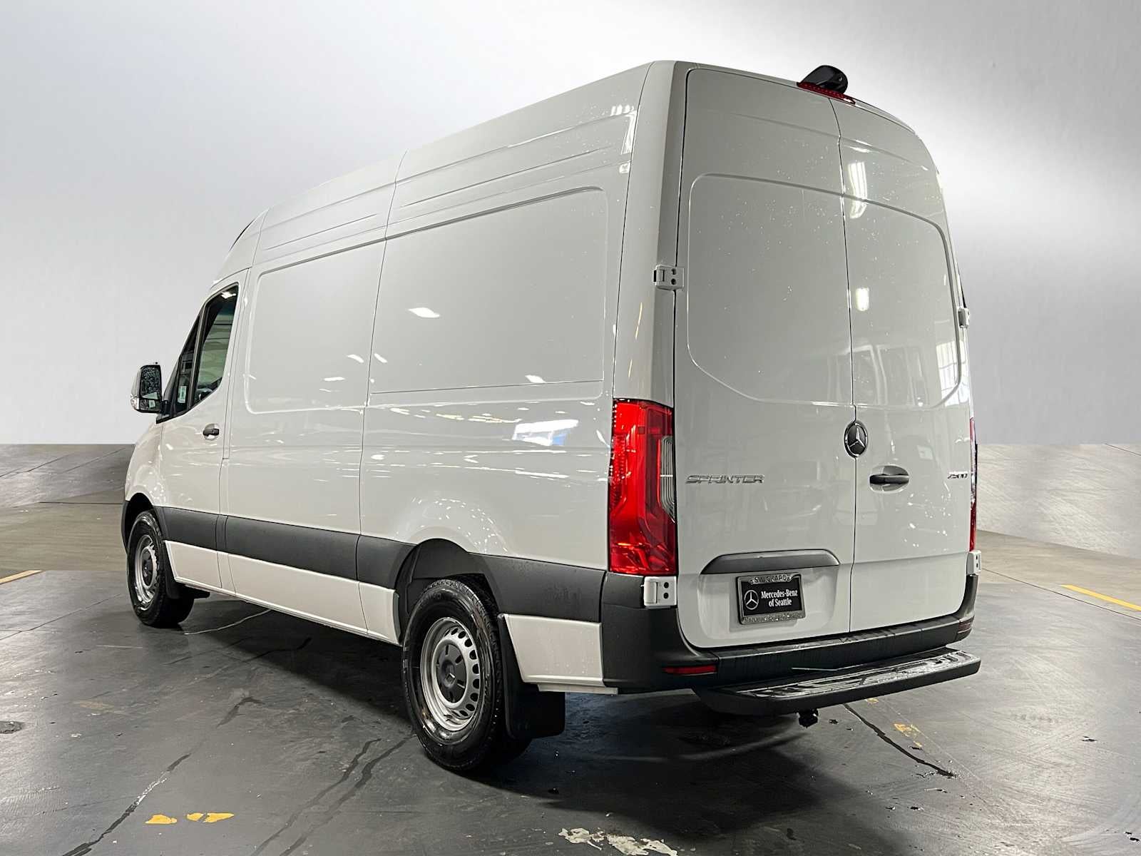 2025 Mercedes-Benz Sprinter Cargo Van 2500 Standard Roof I4 Diesel 144 RWD