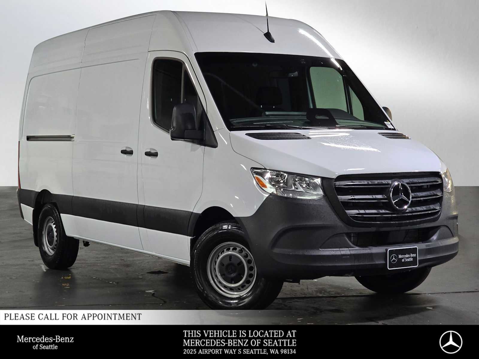 2025 Mercedes-Benz Sprinter Cargo Van 2500 Standard Roof I4 Diesel 144 RWD