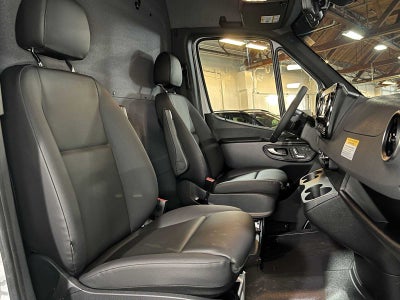 2026 Mercedes-Benz Sprinter 2500 Standard Roof I4 Diesel 144 RWD