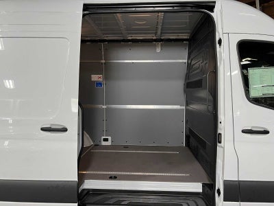 2026 Mercedes-Benz Sprinter 2500 Standard Roof I4 Diesel 144 RWD