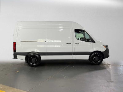 2026 Mercedes-Benz Sprinter 2500 Standard Roof I4 Diesel 144 RWD