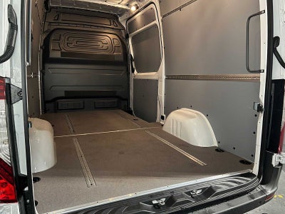2026 Mercedes-Benz Sprinter 2500 Standard Roof I4 Diesel 144 RWD