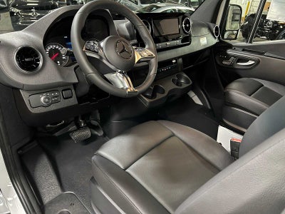 2026 Mercedes-Benz Sprinter 2500 Standard Roof I4 Diesel 144 RWD