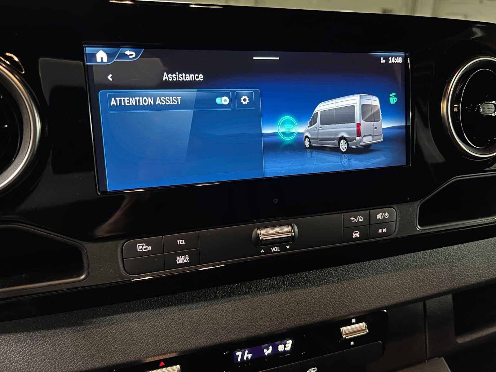 2026 Mercedes-Benz Sprinter 2500 Standard Roof I4 Diesel 144 RWD