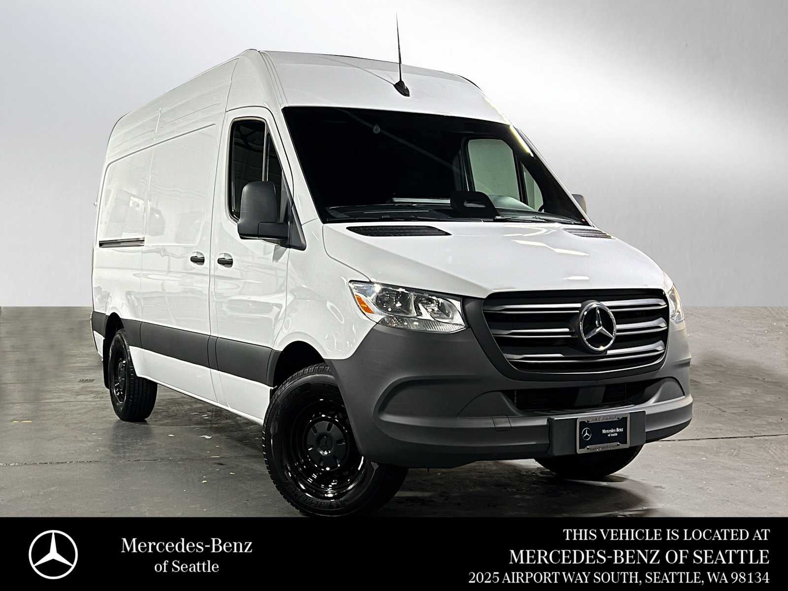 2025 Mercedes-Benz Sprinter Cargo Van 2500 Standard Roof I4 Diesel 144 RWD