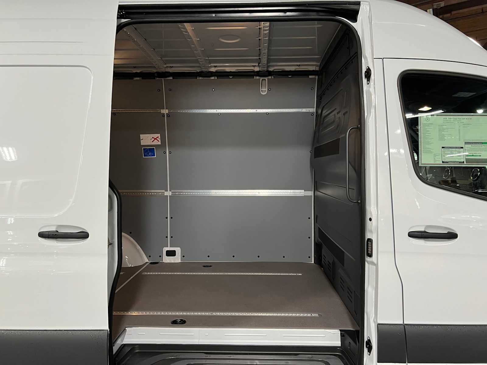 2026 Mercedes-Benz Sprinter 2500 Standard Roof I4 Diesel 144 RWD