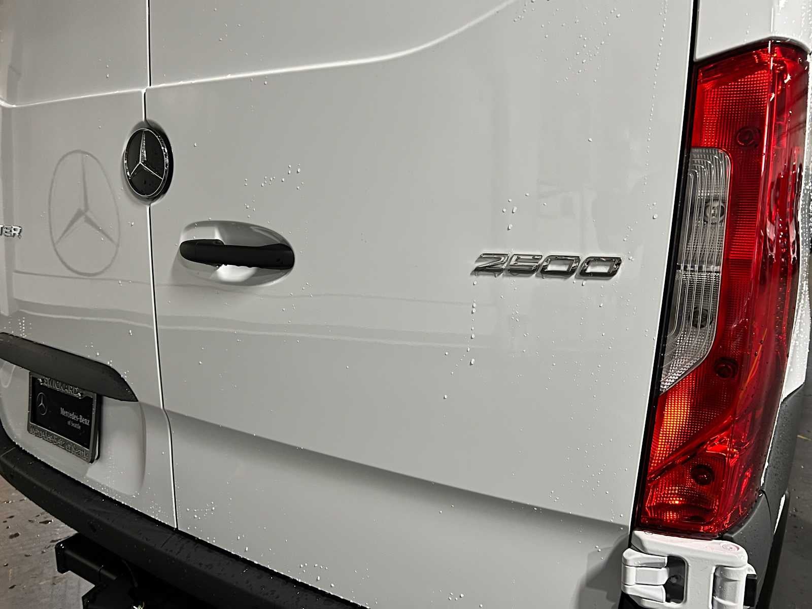 2026 Mercedes-Benz Sprinter 2500 Standard Roof I4 Diesel 144 RWD