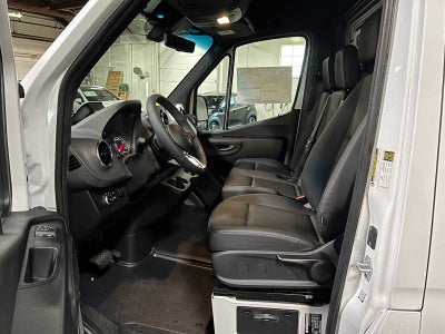 2026 Mercedes-Benz Sprinter 2500 Standard Roof I4 Diesel 144 RWD