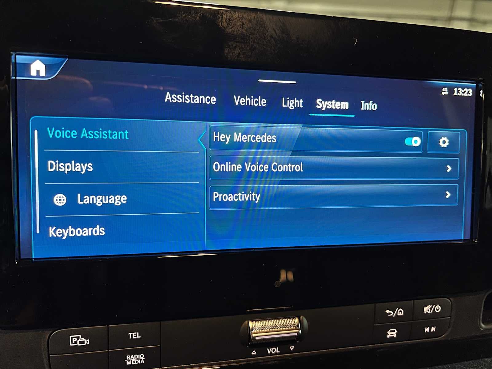 2026 Mercedes-Benz Sprinter 2500 Standard Roof I4 Diesel 144 RWD