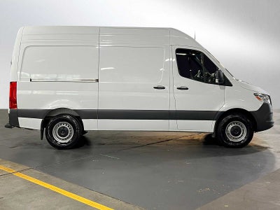 2025 Mercedes-Benz Sprinter Cargo Van 2500 Standard Roof I4 Diesel 144" RWD