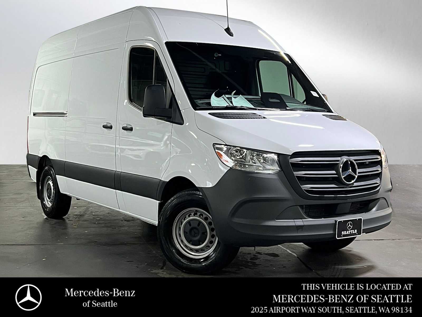 2025 Mercedes-Benz Sprinter Cargo Van 2500 Standard Roof I4 Diesel 144 RWD