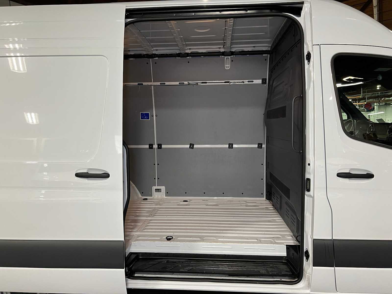 2025 Mercedes-Benz Sprinter Cargo Van 2500 Standard Roof I4 Diesel 144 RWD