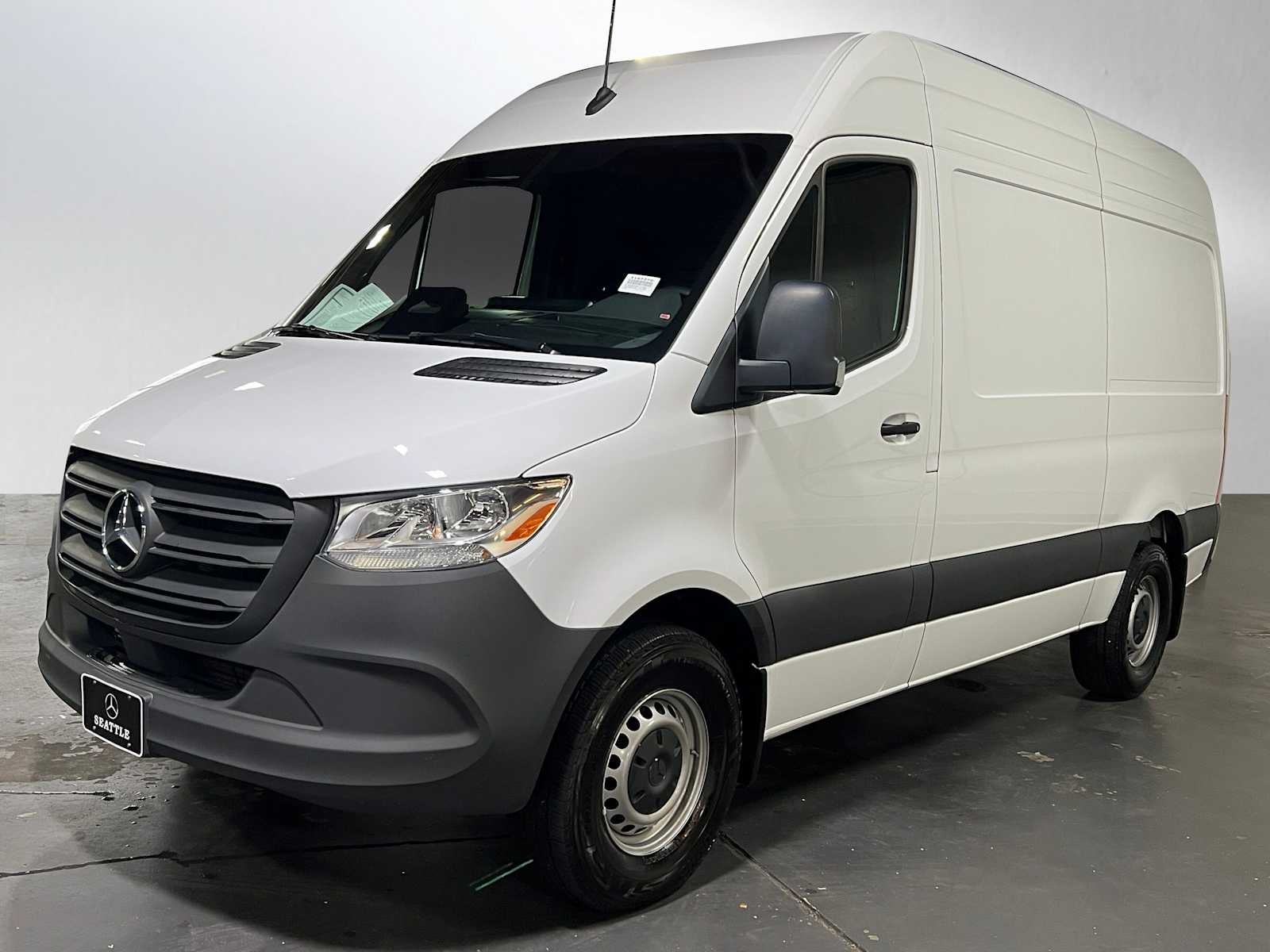2025 Mercedes-Benz Sprinter Cargo Van 2500 Standard Roof I4 Diesel 144 RWD