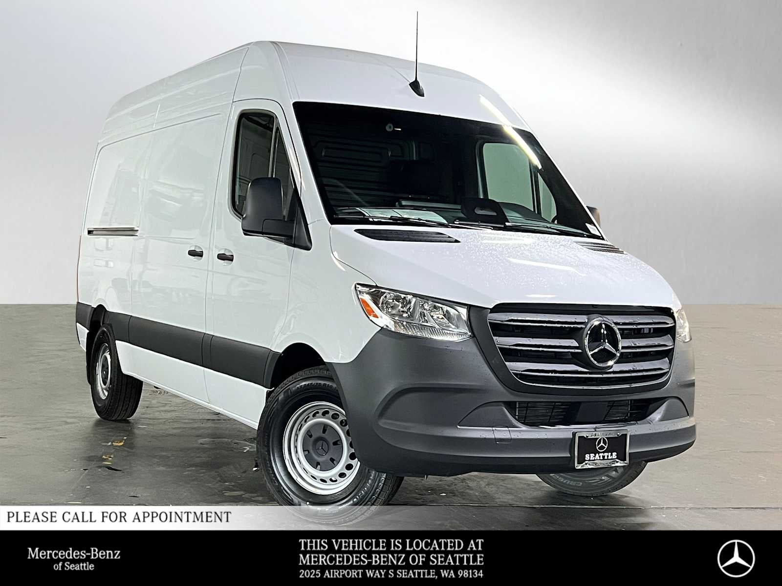2025 Mercedes-Benz Sprinter Cargo Van 2500 Standard Roof I4 Diesel 144 RWD