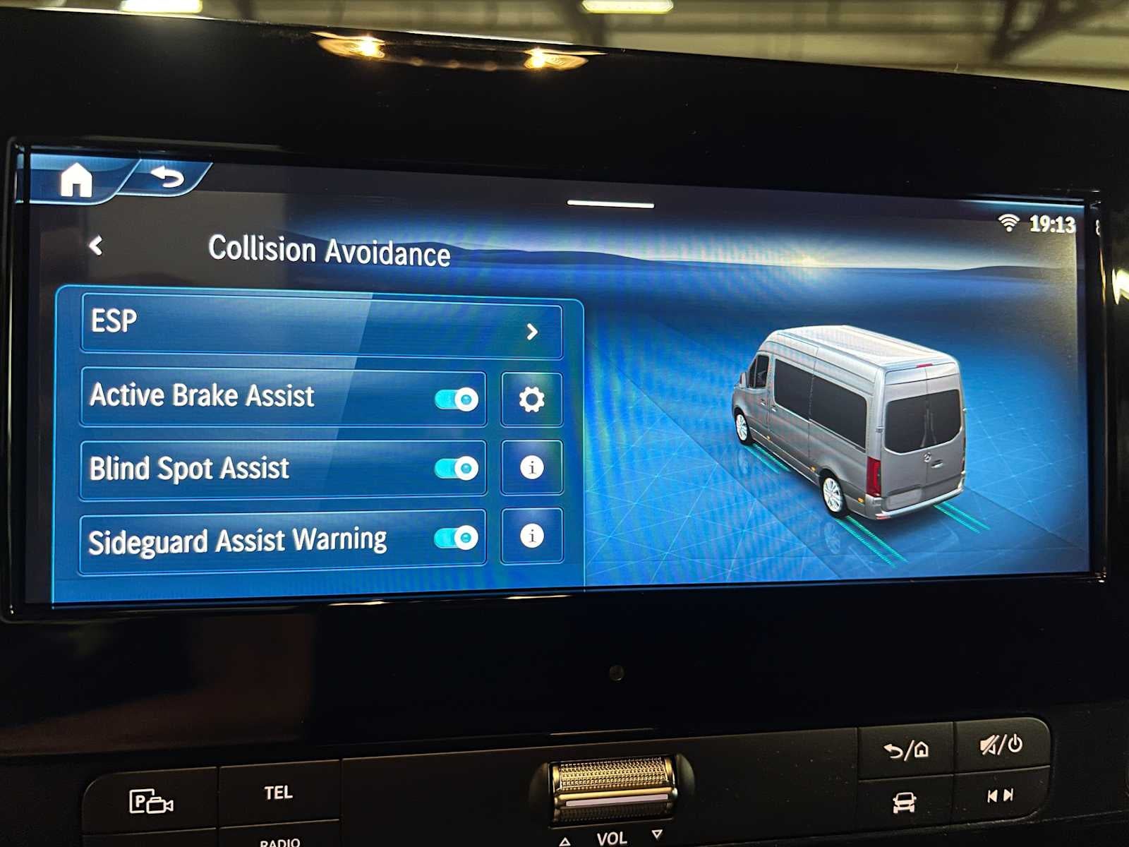 2025 Mercedes-Benz Sprinter Cargo Van 2500 Standard Roof I4 Diesel 144" RWD