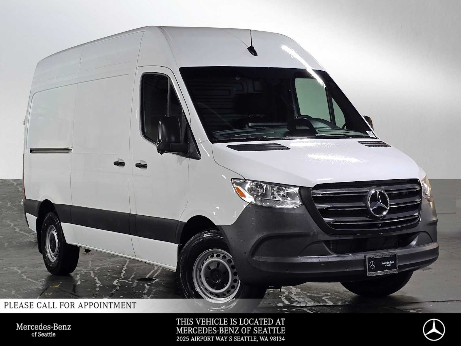 2025 Mercedes-Benz Sprinter Cargo Van 2500 Standard Roof I4 Diesel 144 RWD