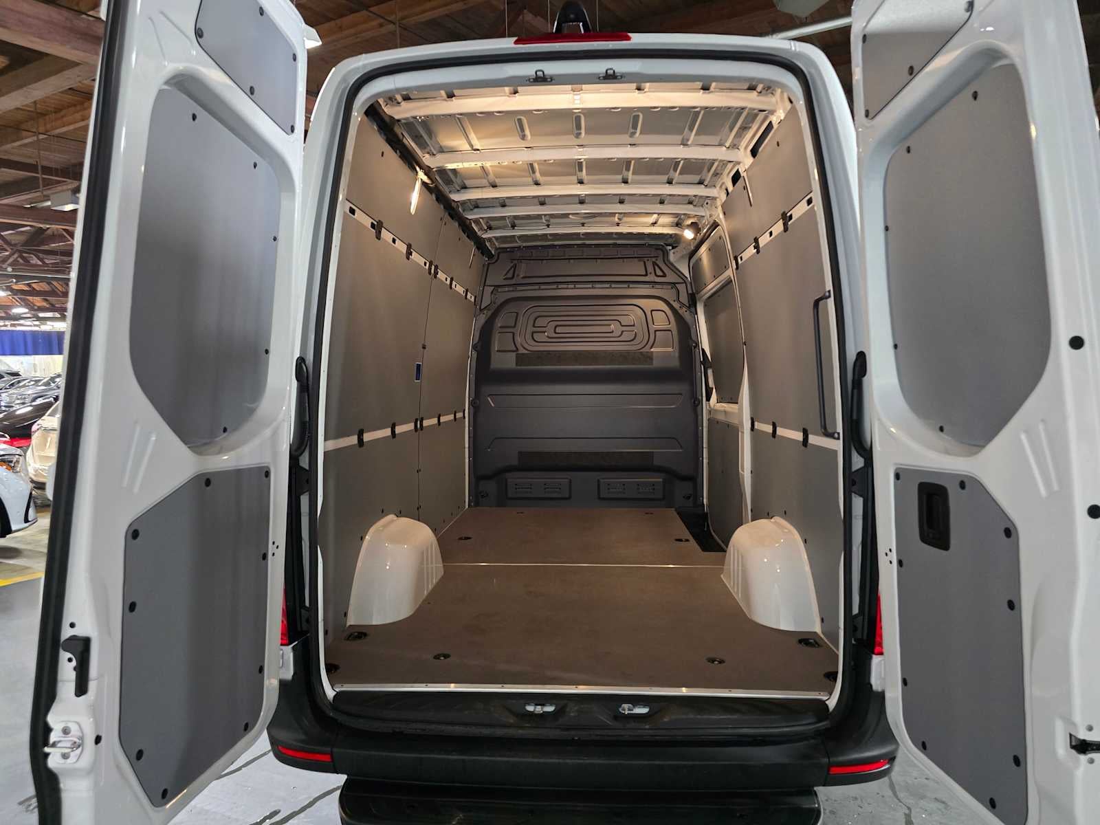 2025 Mercedes-Benz Sprinter Cargo Van 2500 Standard Roof I4 Diesel 144 RWD