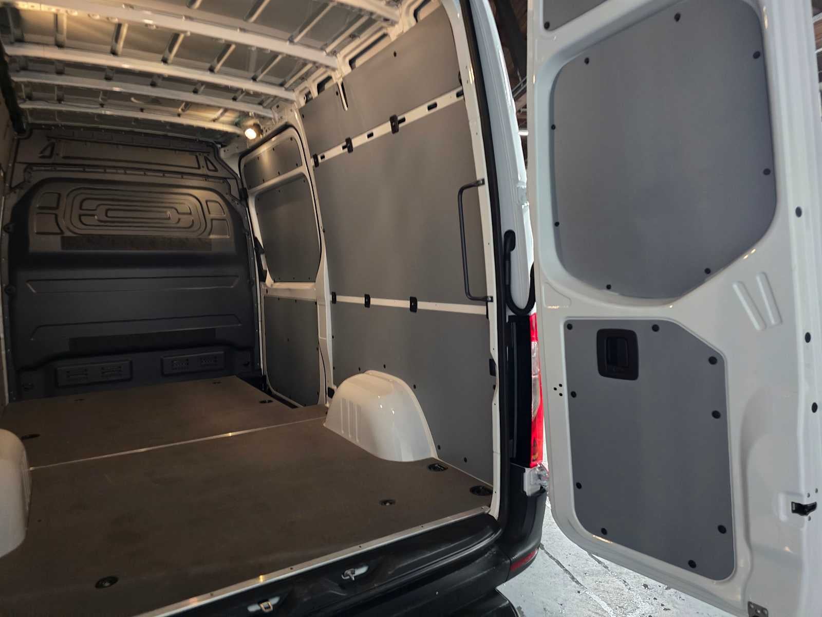 2025 Mercedes-Benz Sprinter Cargo Van 2500 Standard Roof I4 Diesel 144 RWD