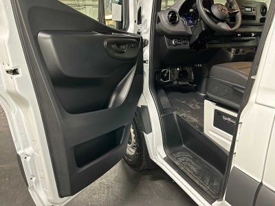 2026 Mercedes-Benz Sprinter 2500 Standard Roof I4 Diesel 144 RWD