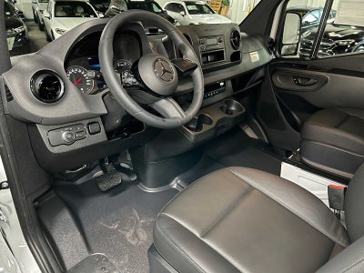 2026 Mercedes-Benz Sprinter 2500 Standard Roof I4 Diesel 144 RWD