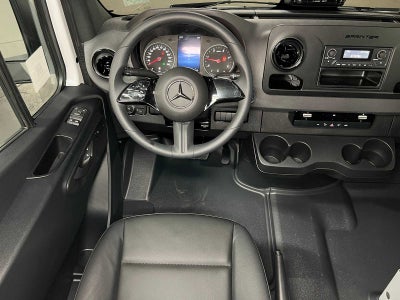 2026 Mercedes-Benz Sprinter 2500 Standard Roof I4 Diesel 144 RWD