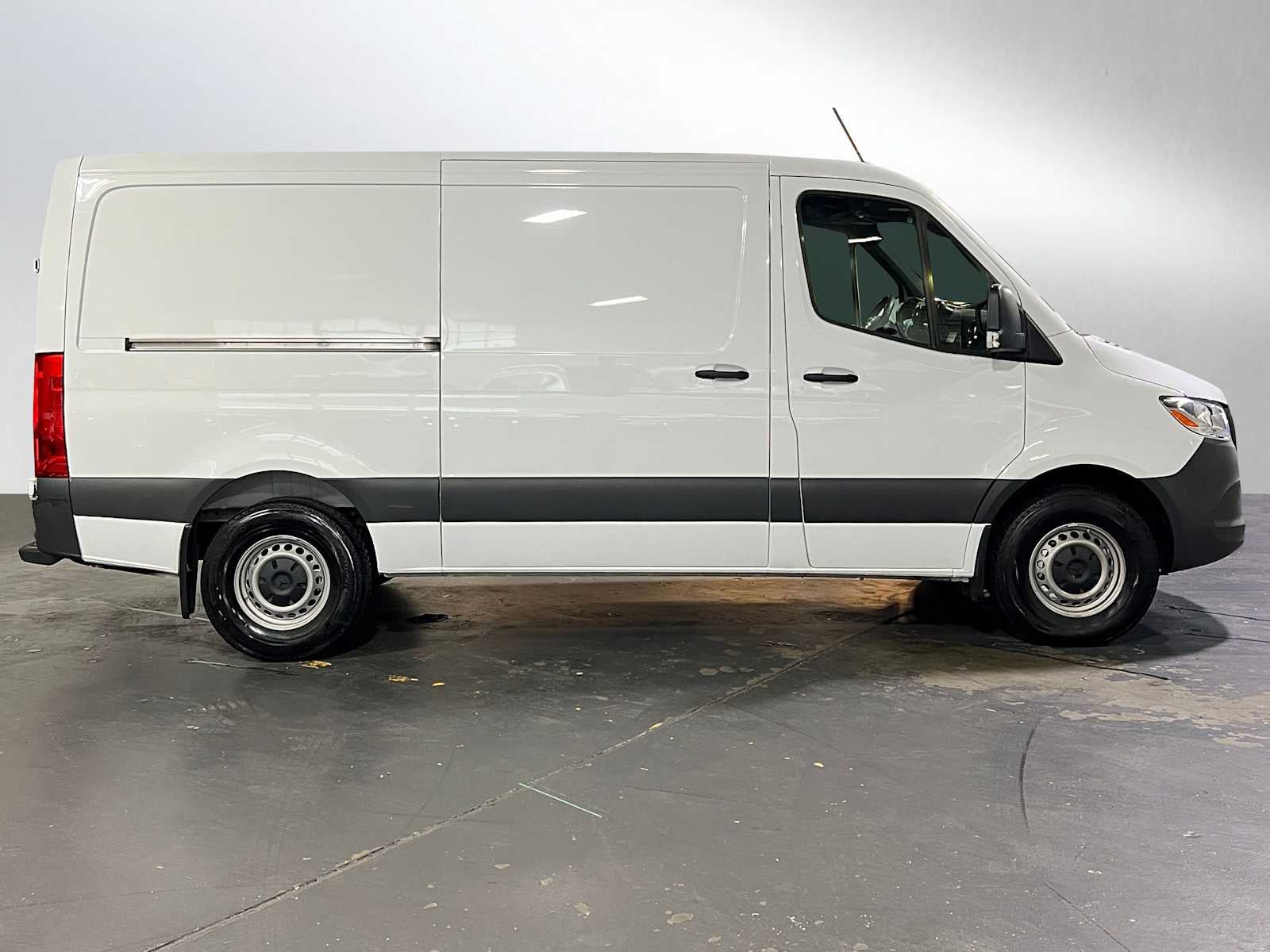 2025 Mercedes-Benz Sprinter Cargo Van 2500 Standard Roof I4 Diesel 144 RWD