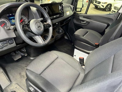 2025 Mercedes-Benz Sprinter Cargo Van 2500 Standard Roof I4 Diesel 144 RWD
