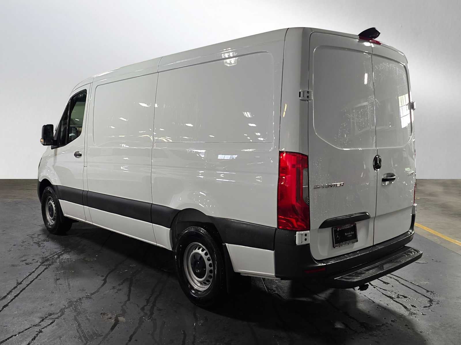 2025 Mercedes-Benz Sprinter Cargo Van 2500 Standard Roof I4 Diesel 144 RWD